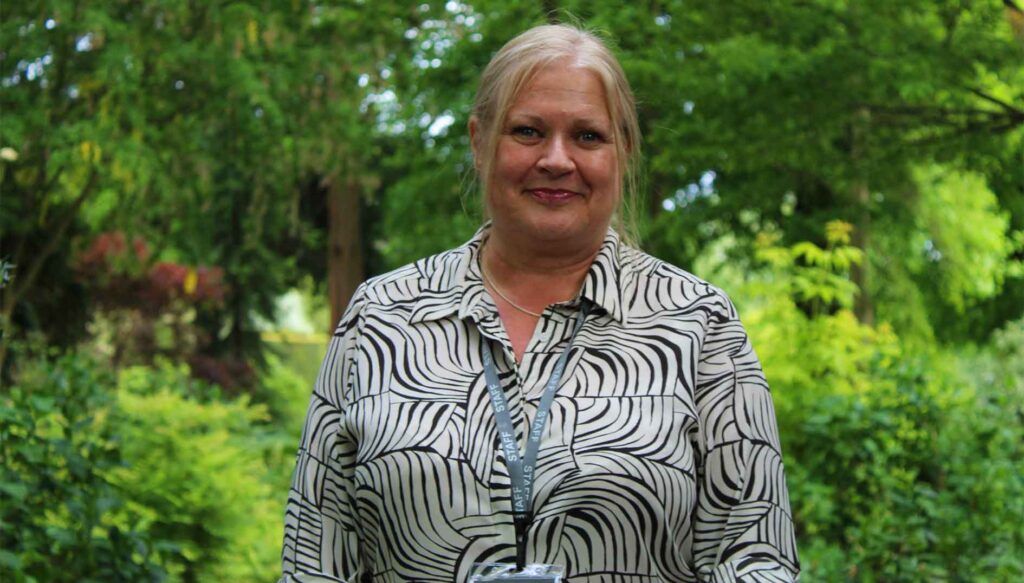 Juliet - Visitors Centre